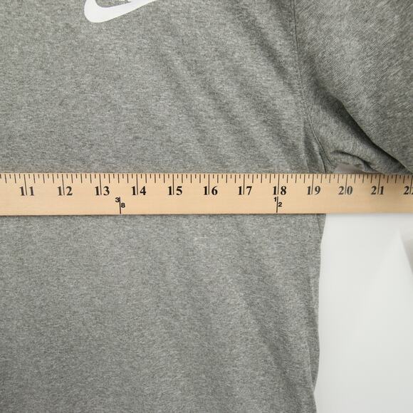 Nike TShirt Dark Grey Heather Polyester Dri Fit Athletic Workout Medium NWT - Picture 7 of 11